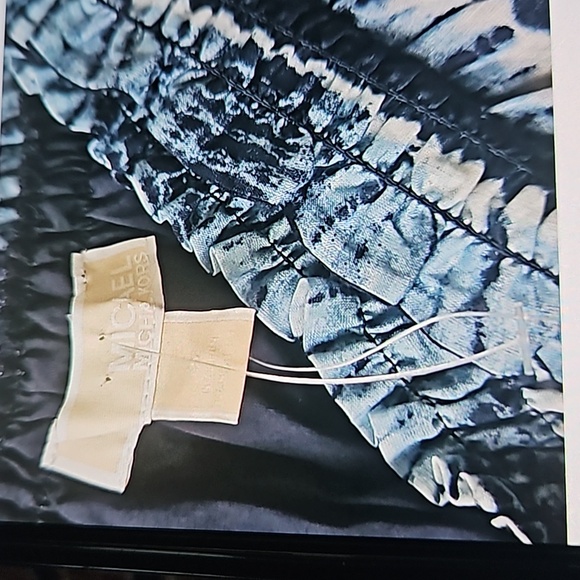 MICHAEL Michael Kors  Off-Shoulder Shibori Striped Dress S - Picture 2 of 5